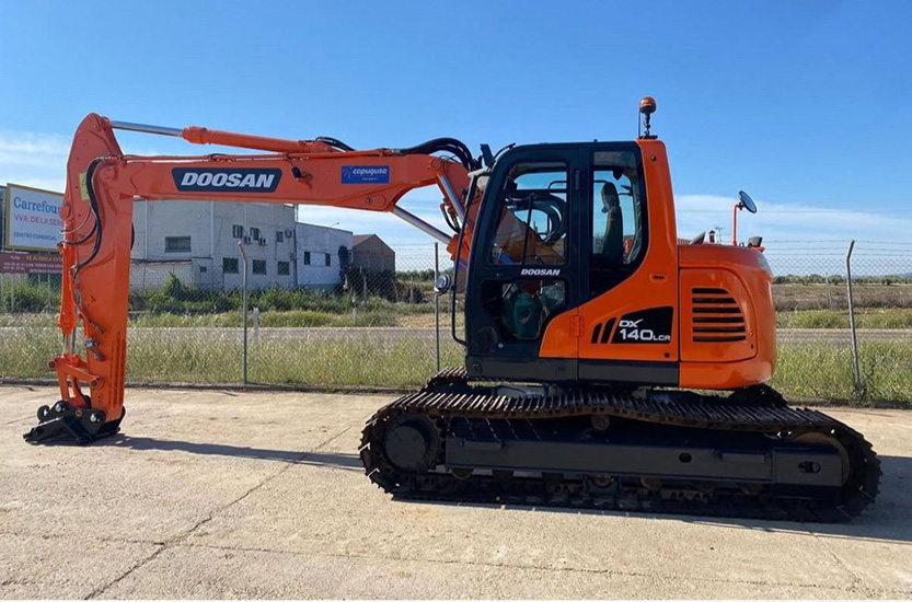 DOOSAN DX 140